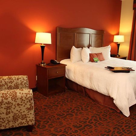 Hampton Inn & Suites Bastrop Buitenkant foto
