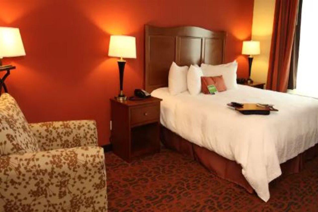 Hampton Inn & Suites Bastrop Buitenkant foto